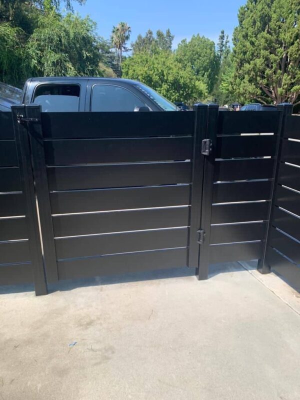 Black Modern aluminum fence