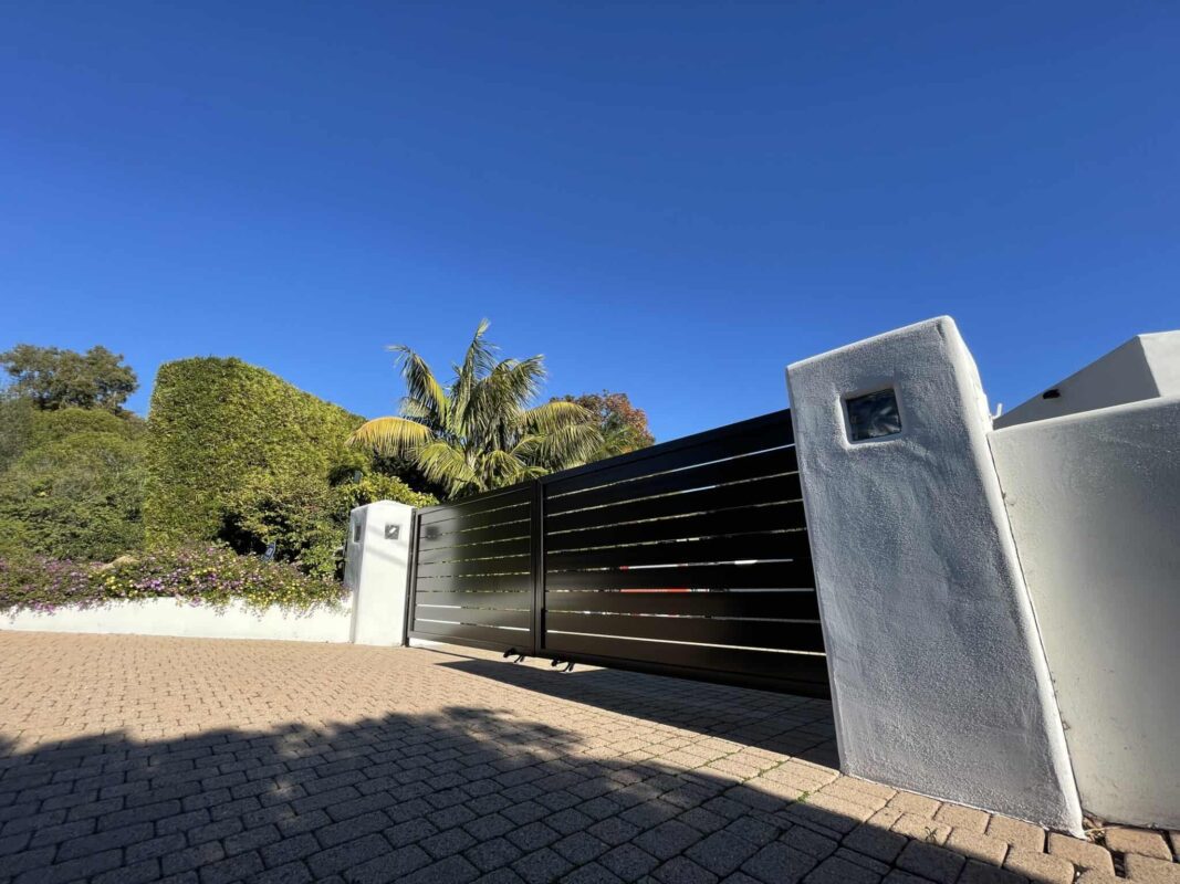 Bronze Aluminum fence