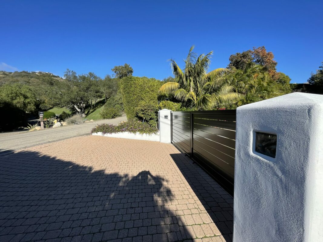 Bronze Aluminum fence