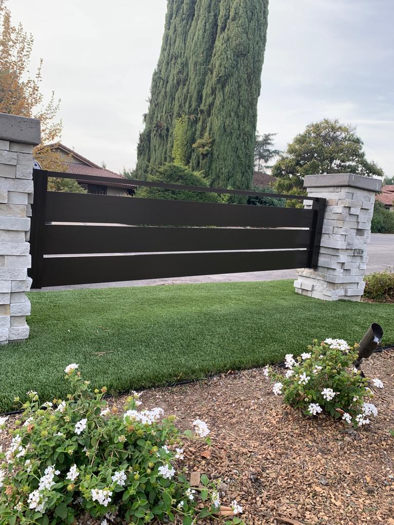 Bronze Aluminum fence