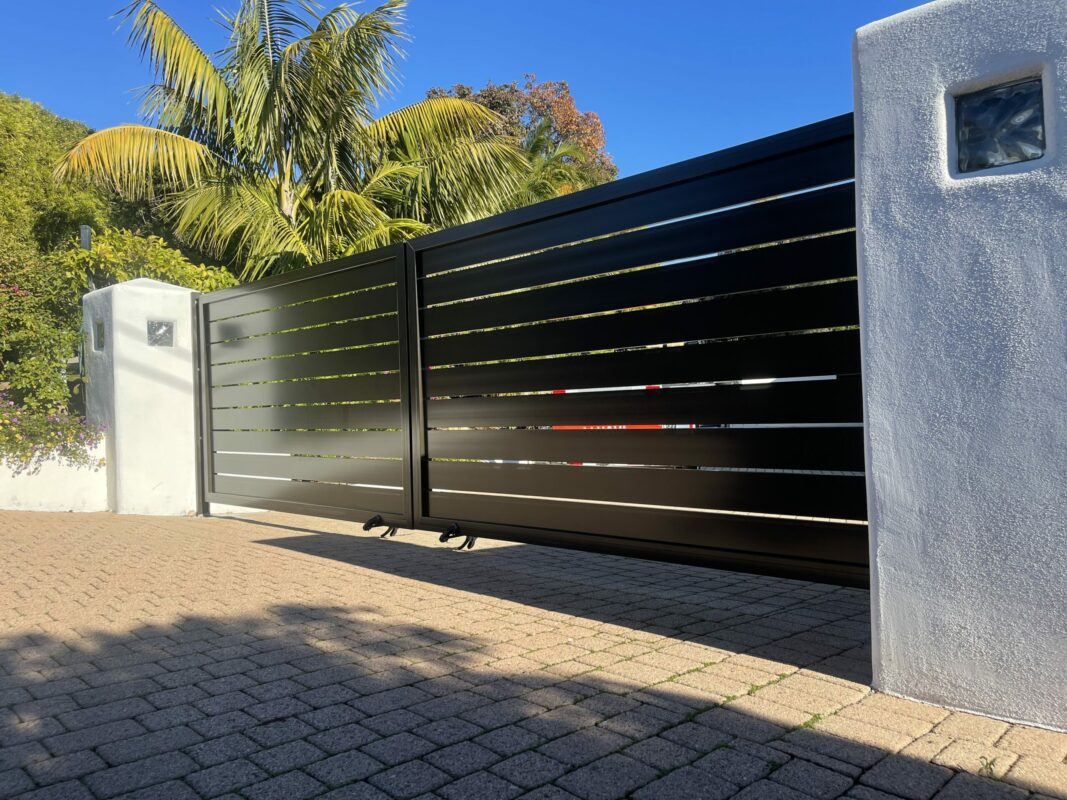 Bronze Aluminum fence
