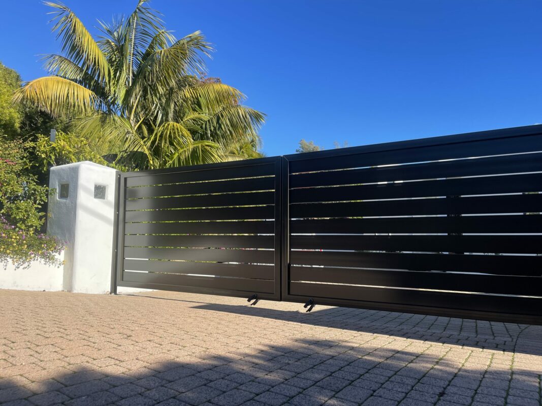 Bronze Aluminum fence
