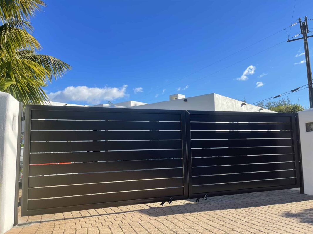 Bronze Aluminum fence