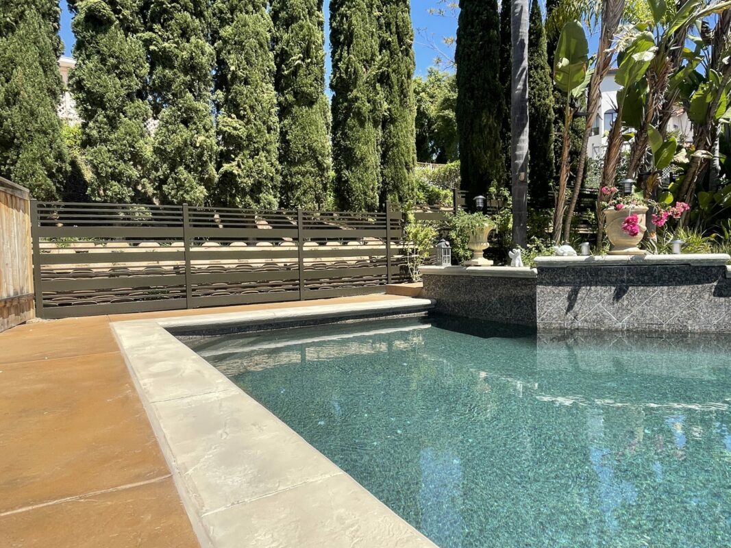 Bronze Horizontal pool fence