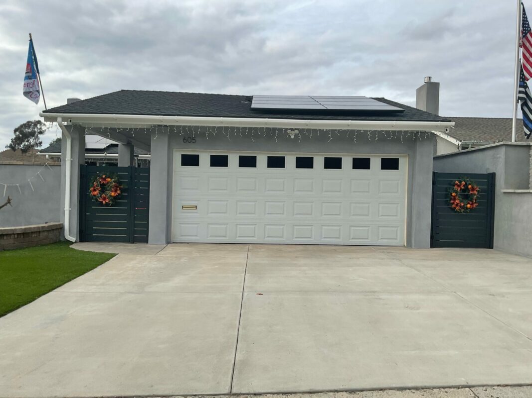 Dark grey Aluminum side gates