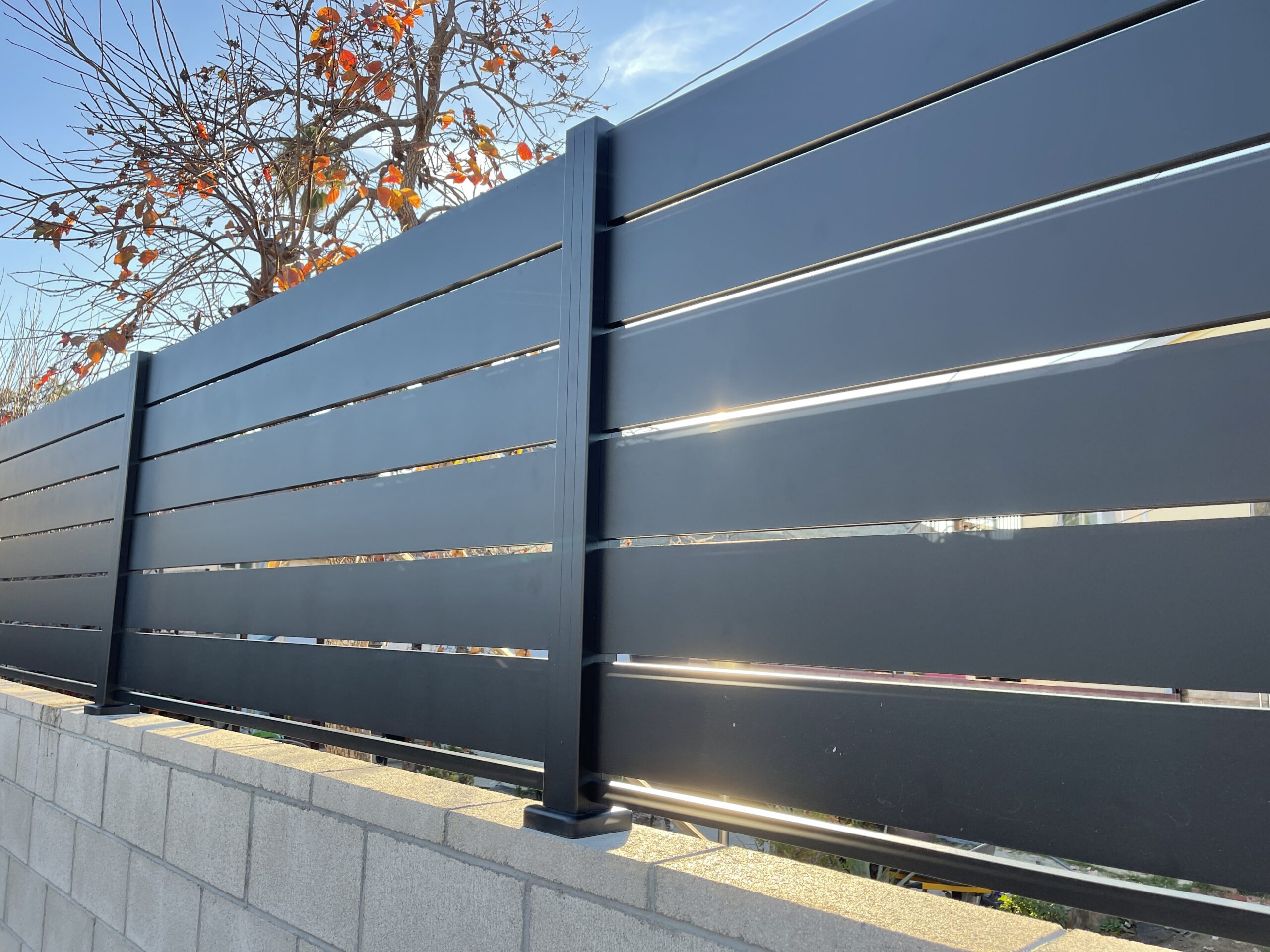Black aluminum wall topper in Los Angeles