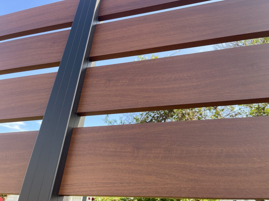 Wood color fence in Fillmore, CA 93015