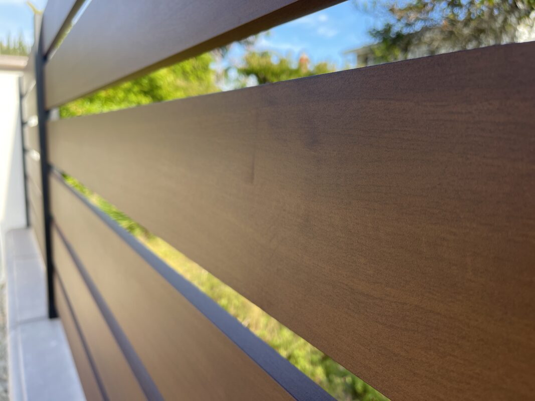 Wood color fence in Fillmore, CA 93015