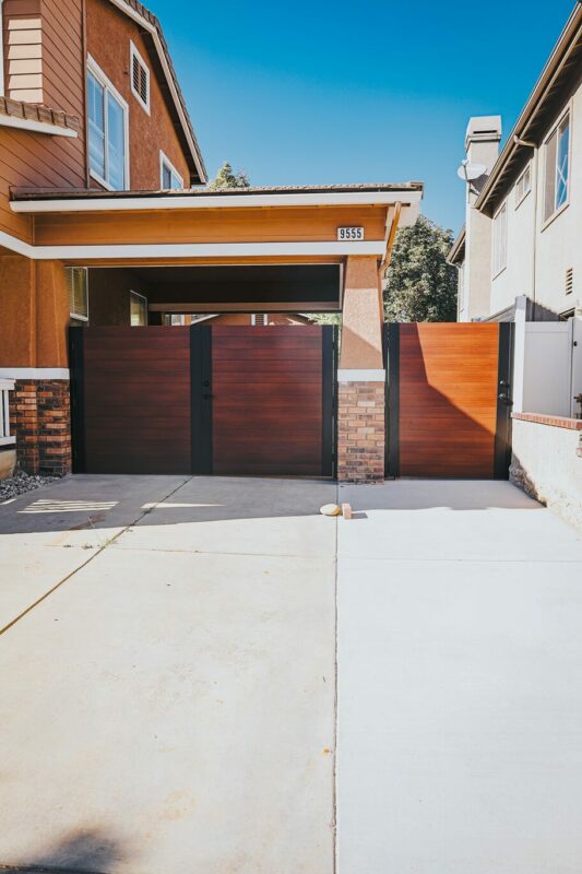 front house gates from Alumission Modern Aluminum Fences & Gates